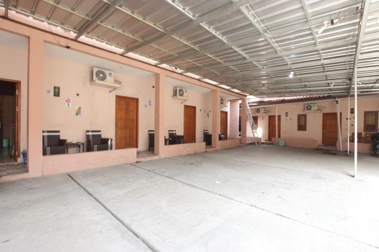 Oyo 91490 Hotel Rumah Kita Cirebon Dış mekan fotoğraf