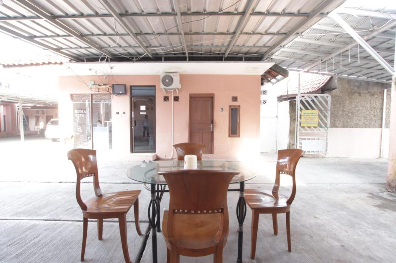 Oyo 91490 Hotel Rumah Kita Cirebon Dış mekan fotoğraf
