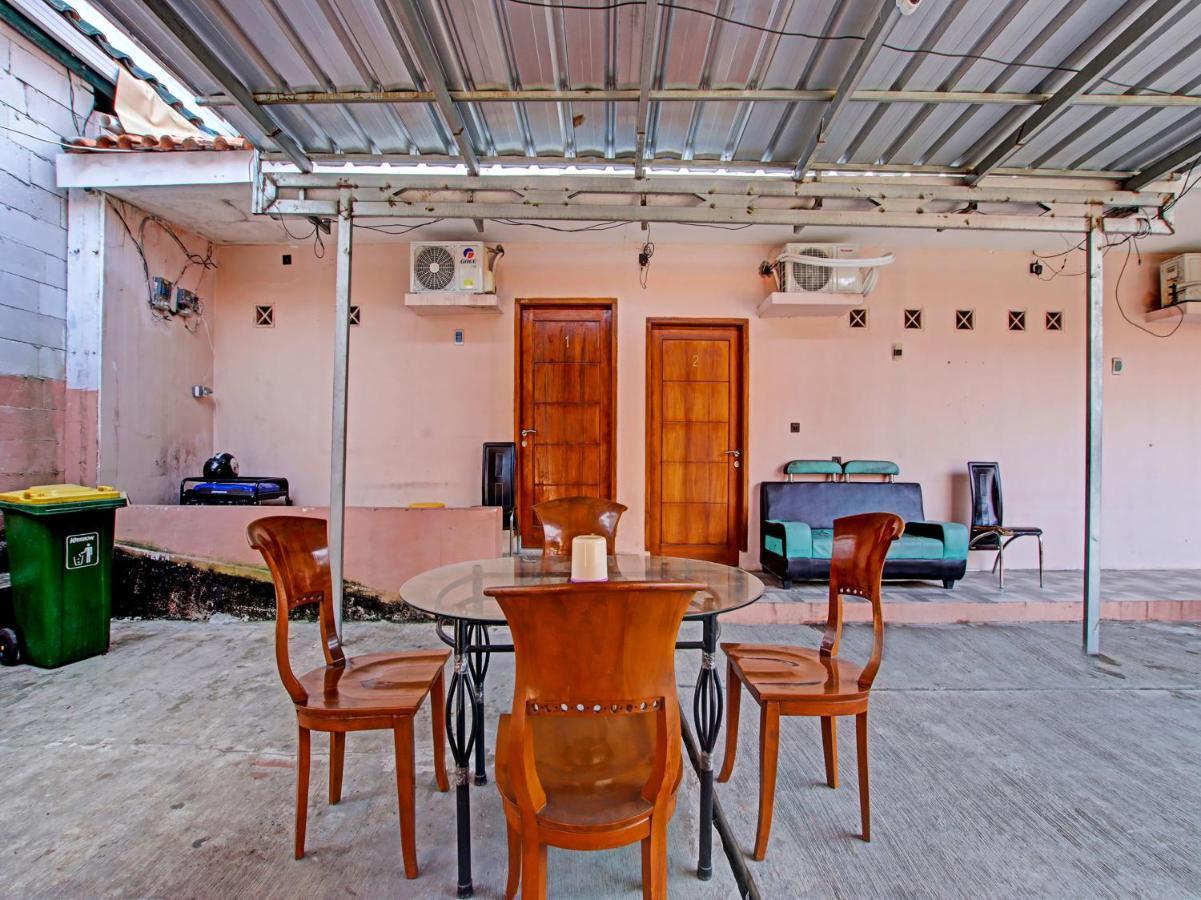 Oyo 91490 Hotel Rumah Kita Cirebon Dış mekan fotoğraf